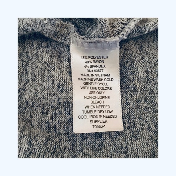 a.n.a A New Approach Short Sleeve Top Size Small - Picture 6 of 10